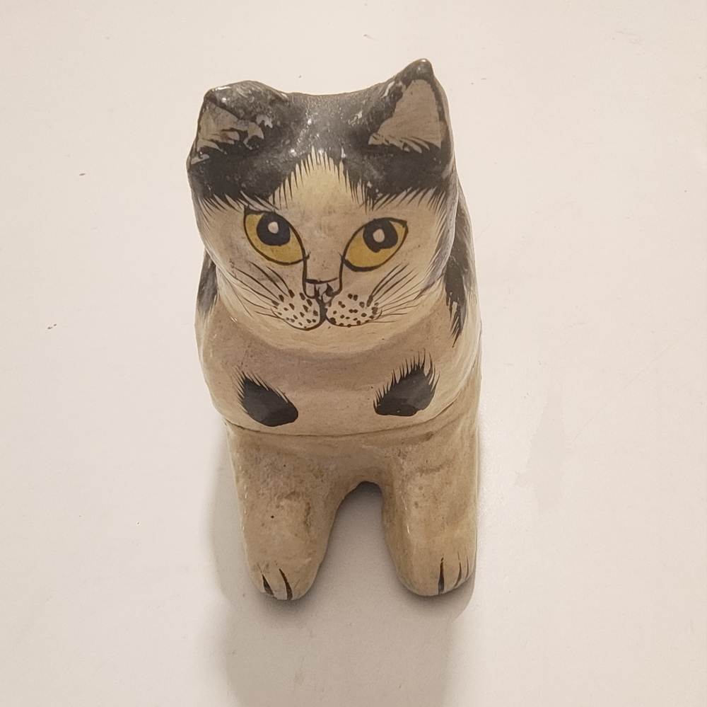 Hand painted cat trinket box